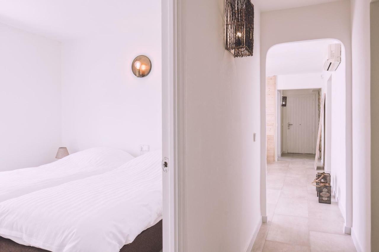 Apartamentos Catharina Maria Cala Llonga  Esterno foto