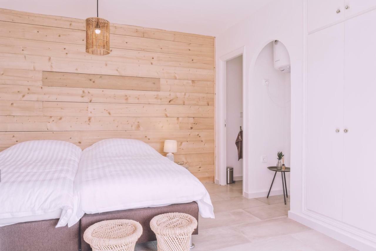 Apartamentos Catharina Maria Cala Llonga  Esterno foto