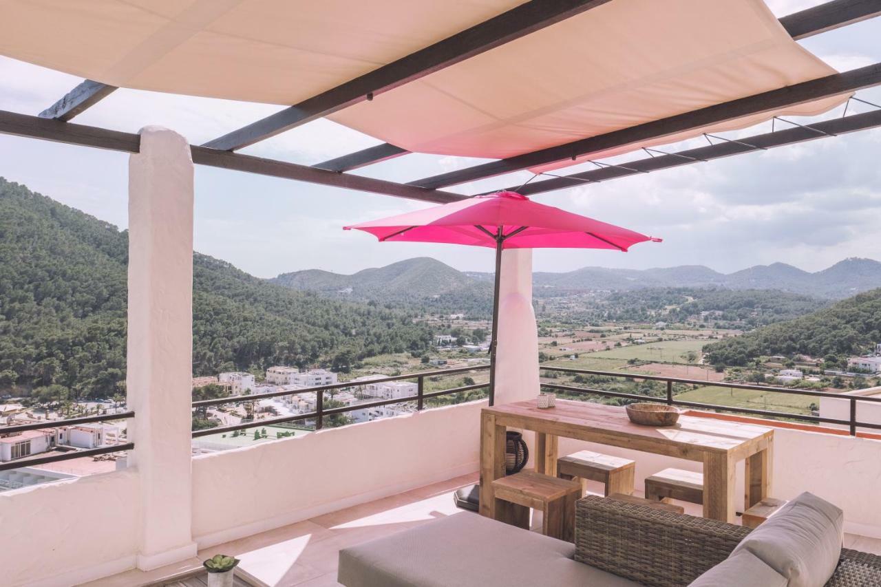 Apartamentos Catharina Maria Cala Llonga  Esterno foto