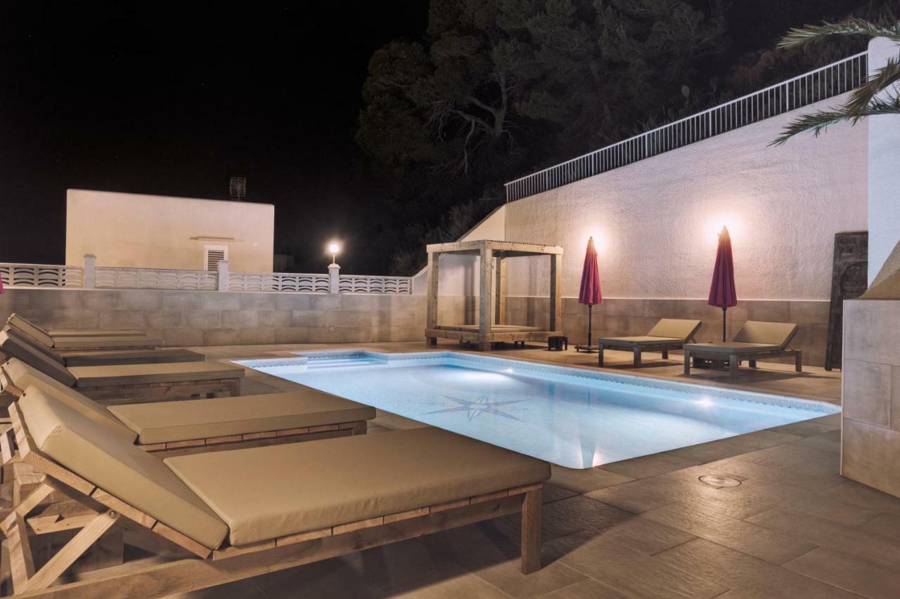 Apartamentos Catharina Maria Cala Llonga  Esterno foto